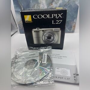 Nikon COOLPIX L27 Silver Digital Camera. 16.1Mp Digital Camera Silver